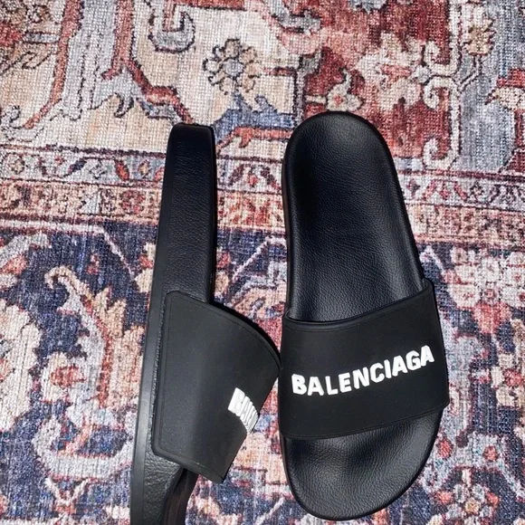 Balenciaga Rubber Slides - Picture 2 of 3
